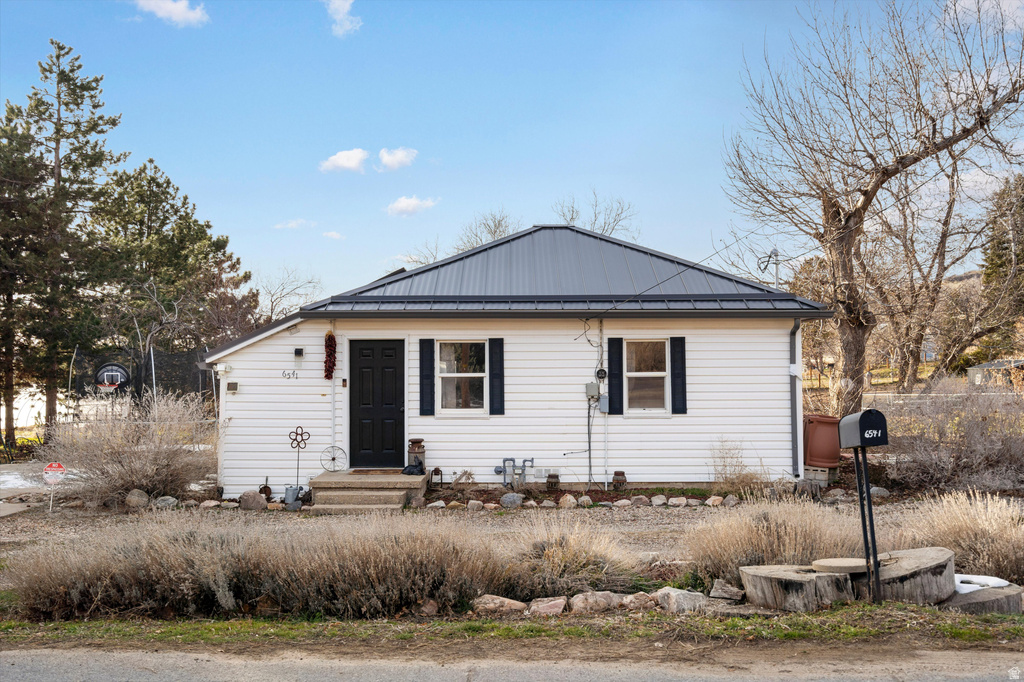 6541 S 2175 E Uintah, UT 84405