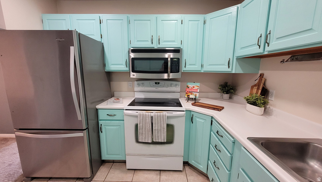 3241 S PLUM TREE LN Bountiful, UT 84010