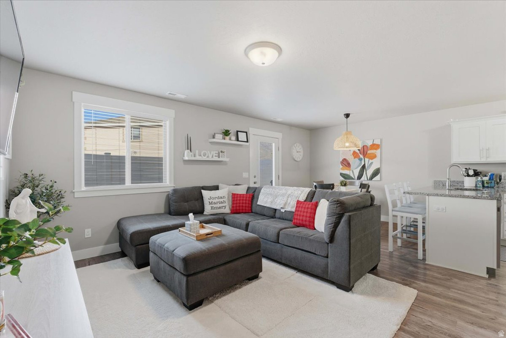 248 W 1950 N Harrisville, UT 84414