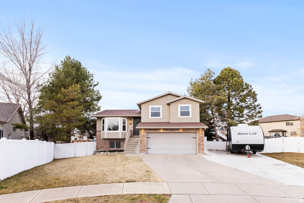 103 E 1250 N Layton, UT 84041