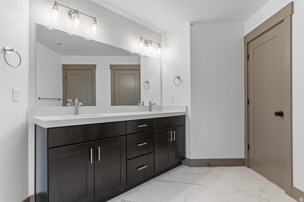 2724 E MOUNT JORDAN RD Sandy, UT 84092