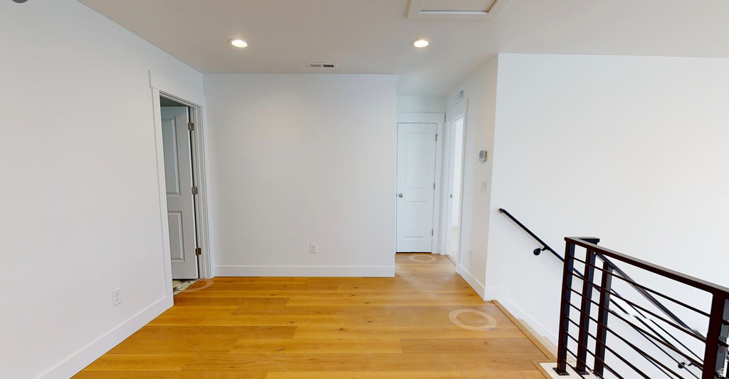 6978 LAMMERMUIR #126 South Jordan, UT 84009