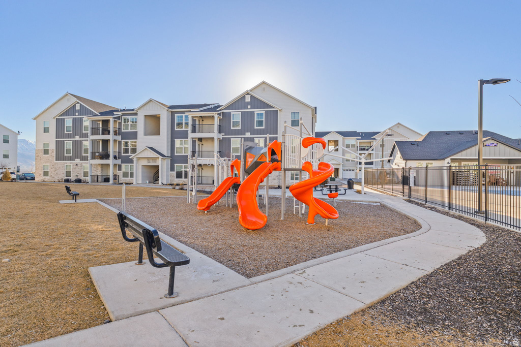 937 W BIG BEN LN #202 Saratoga Springs, UT 84045