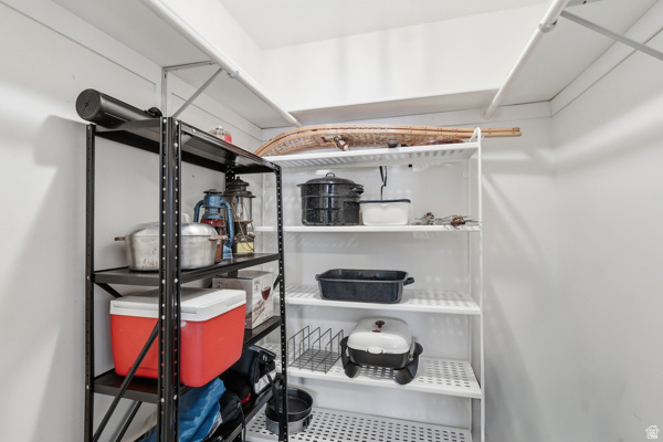 2543 N 525 E North Ogden, UT 84414