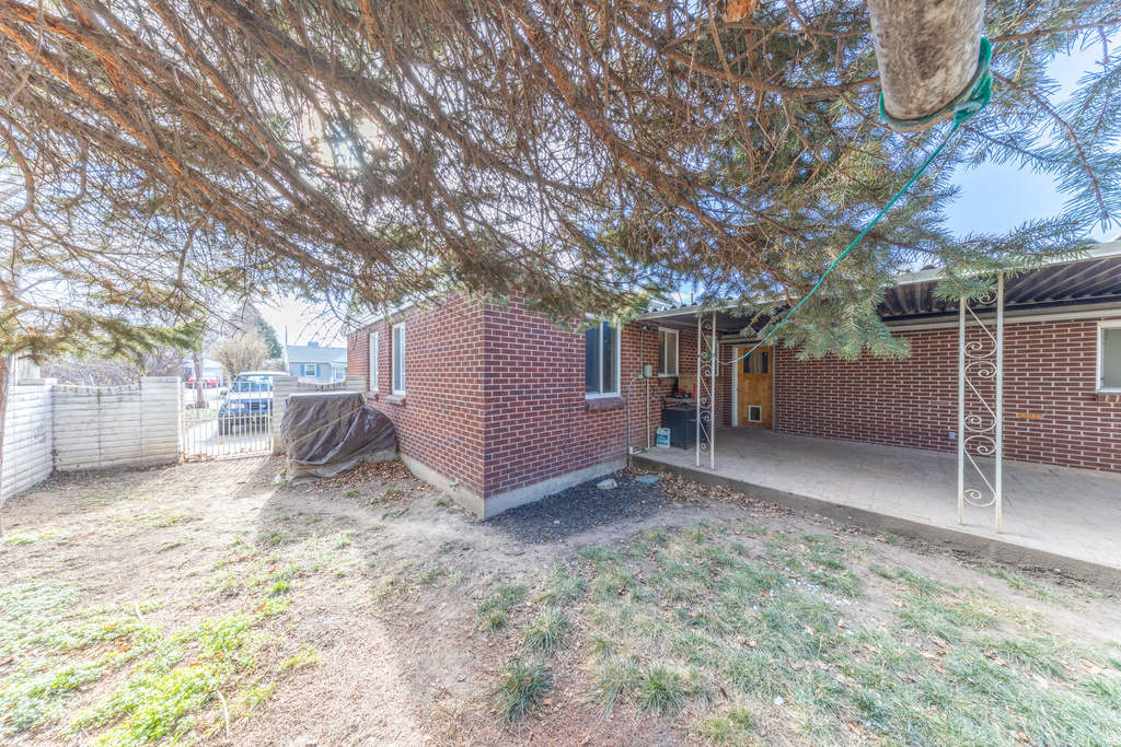 44 W WASHINGTON AVE Murray, UT 84107