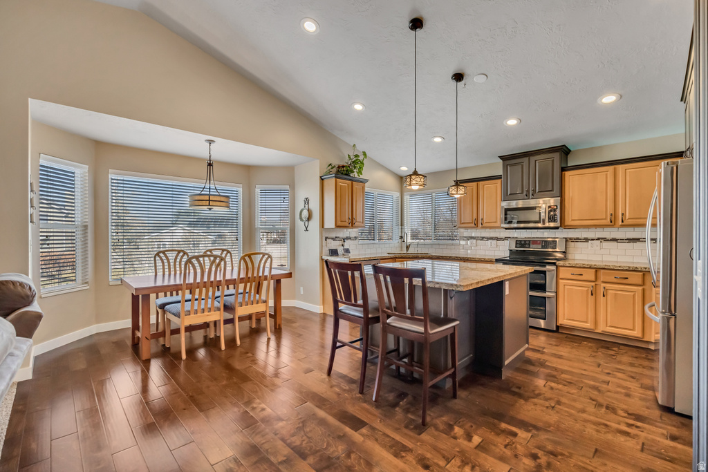 1388 W PALMER PARK LN South Jordan, UT 84095