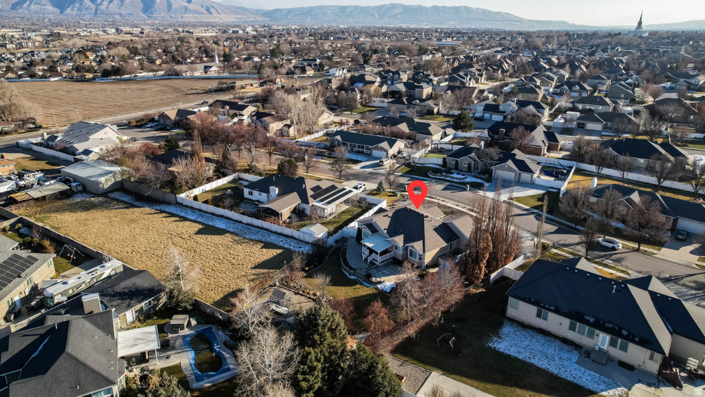 1388 W PALMER PARK LN South Jordan, UT 84095