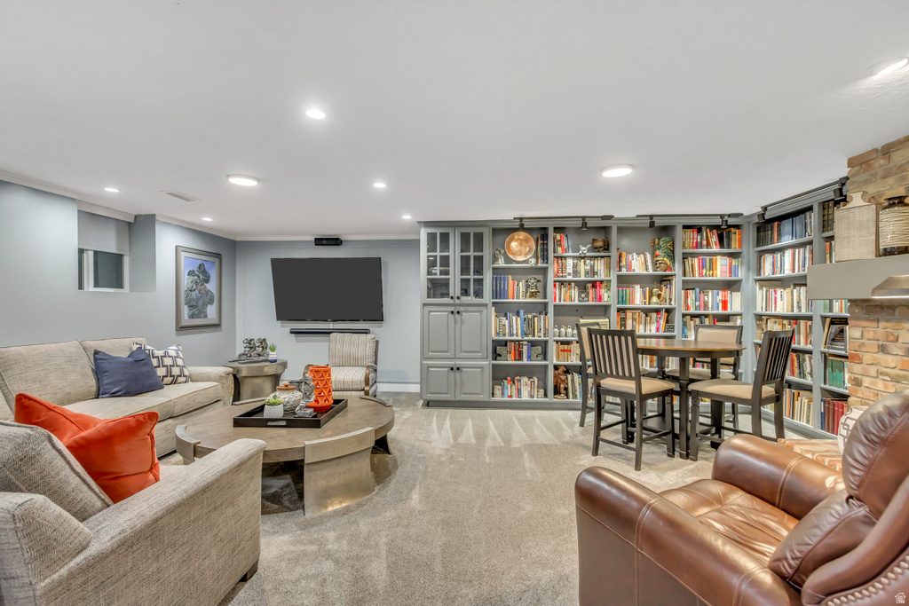 1900 E 5685 S Holladay, UT 84121