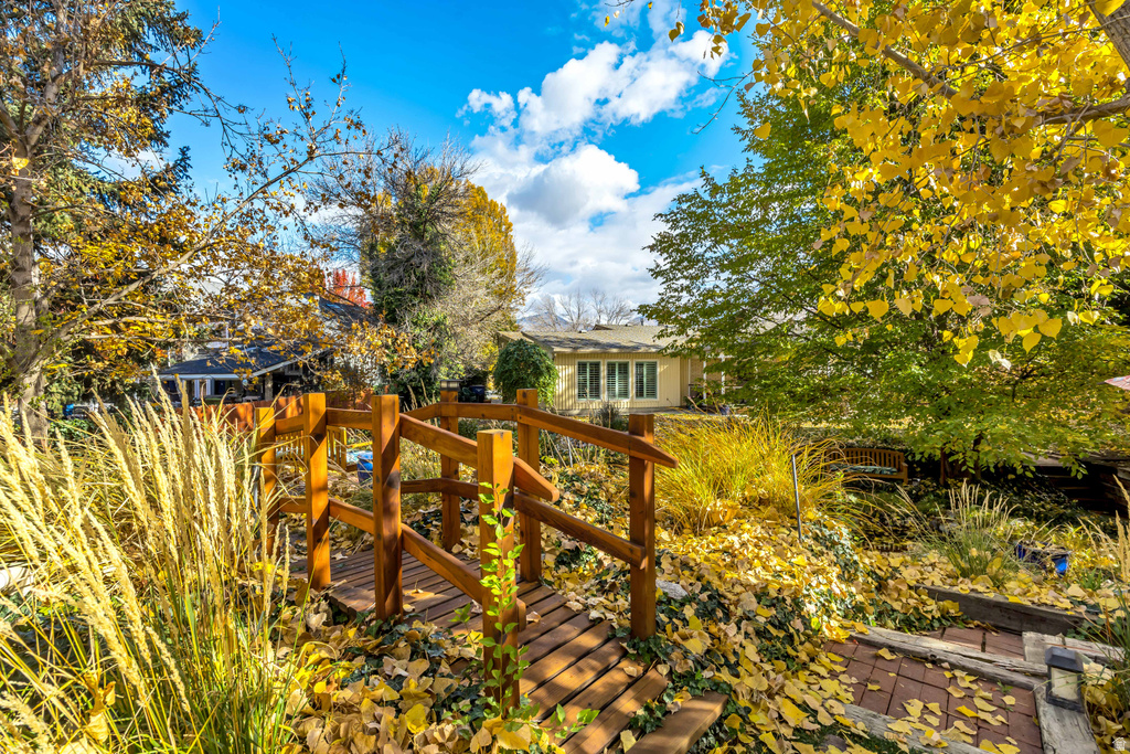 1900 E 5685 S Holladay, UT 84121