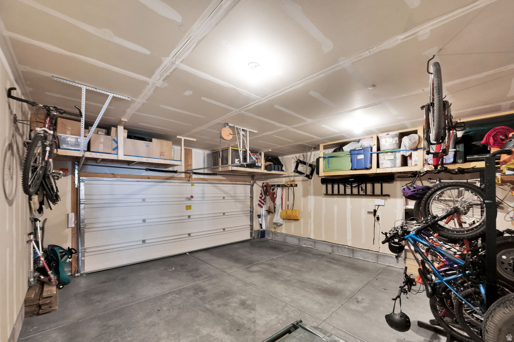 895 N PETRO DR Tooele, UT 84074