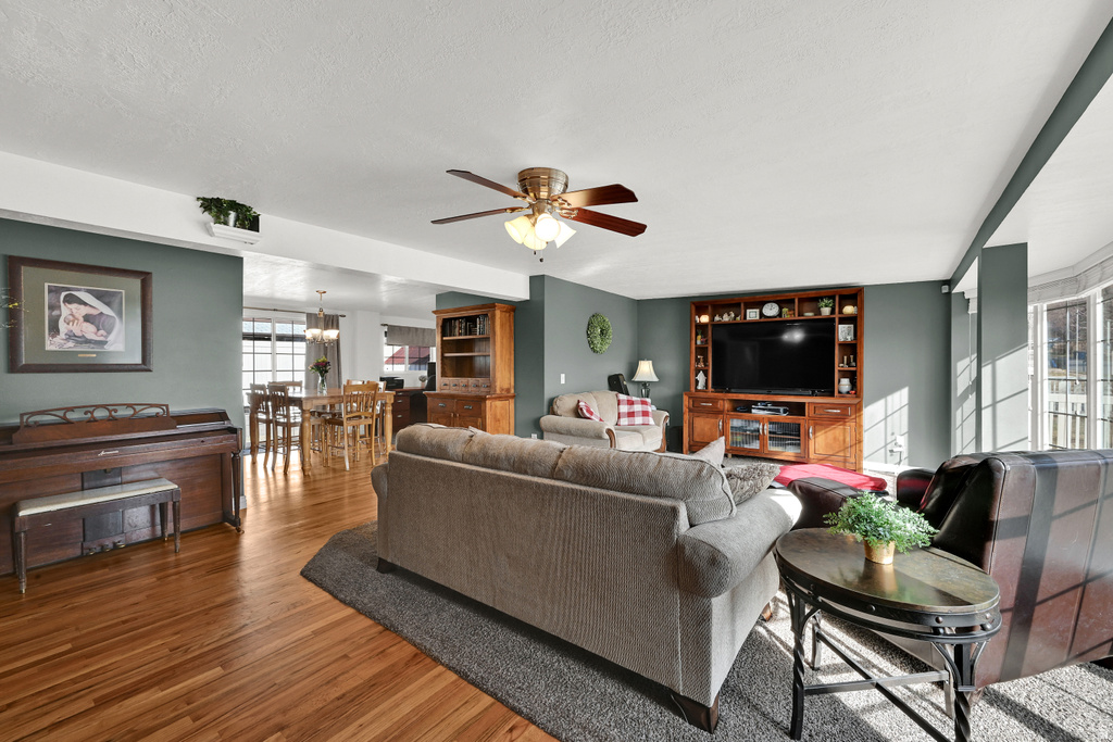 295 E 500 N Kaysville, UT 84037