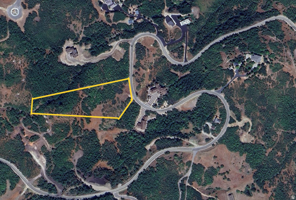 5824  SNOW BASIN RD Huntsville, UT 84317