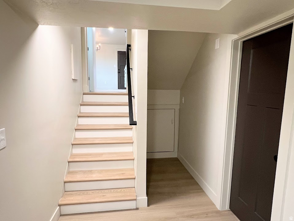 8343 S MONROE ST Midvale, UT 84047