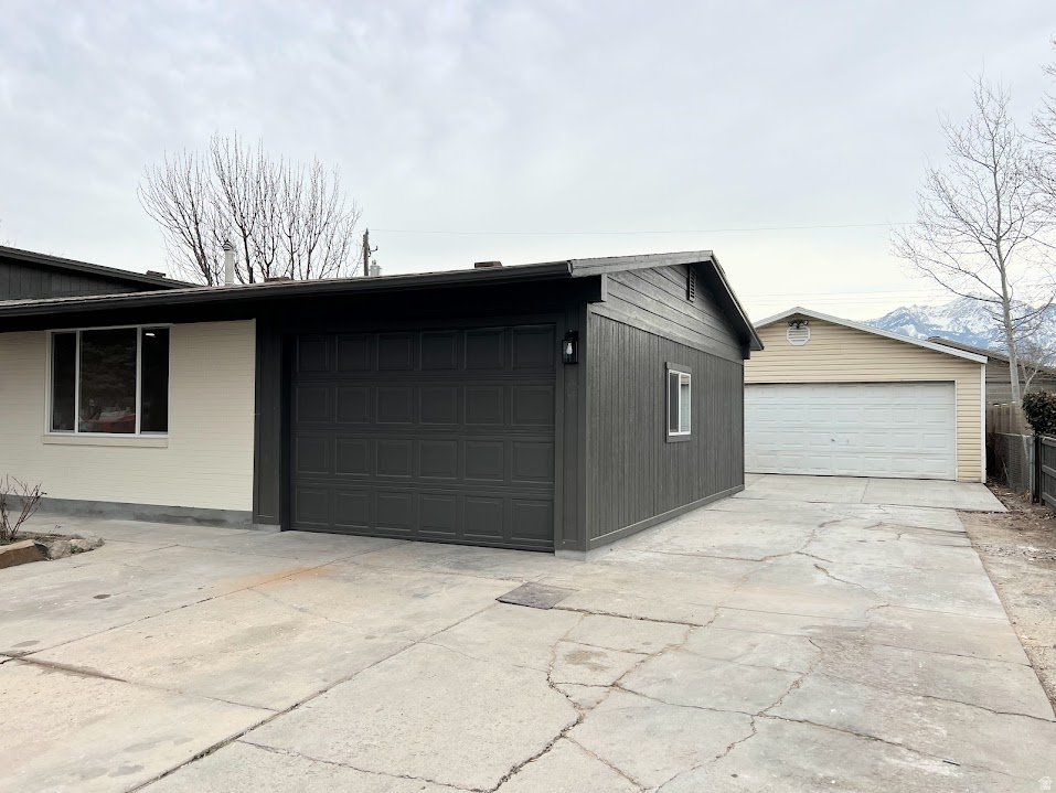 8343 S MONROE ST Midvale, UT 84047