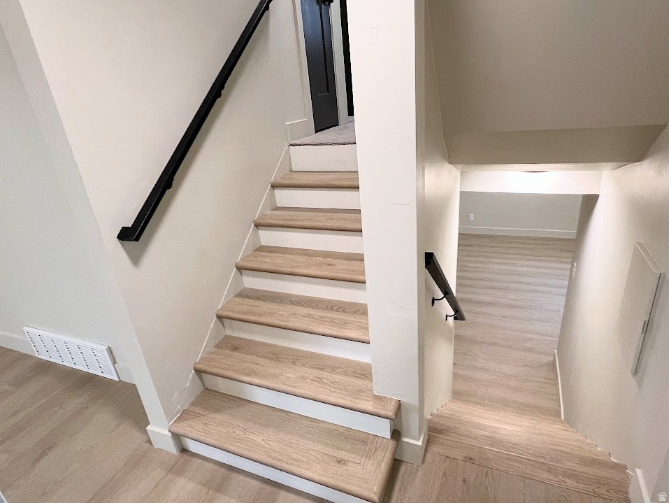 8343 S MONROE ST Midvale, UT 84047