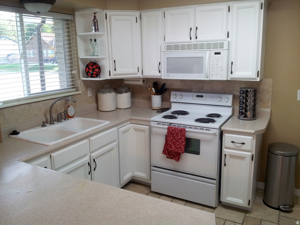 2156 E FALCON WAY Sandy, UT 84093