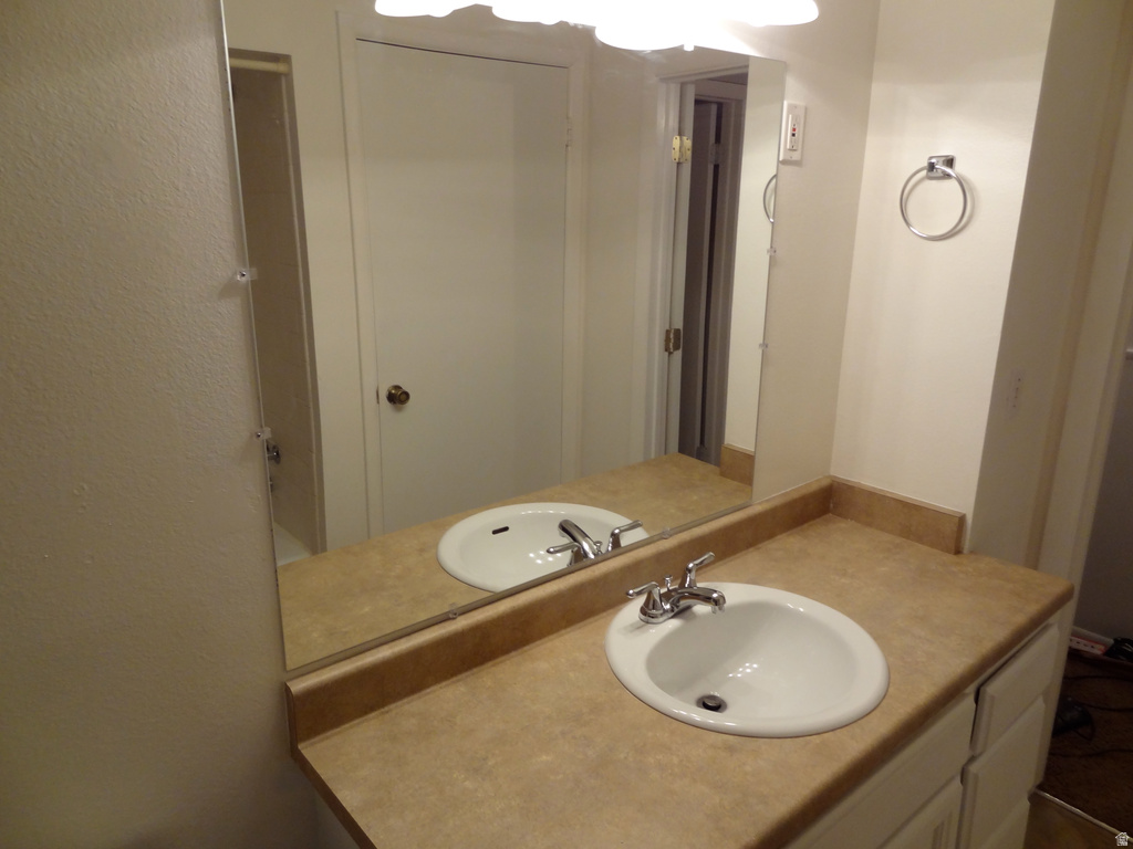 2156 E FALCON WAY Sandy, UT 84093