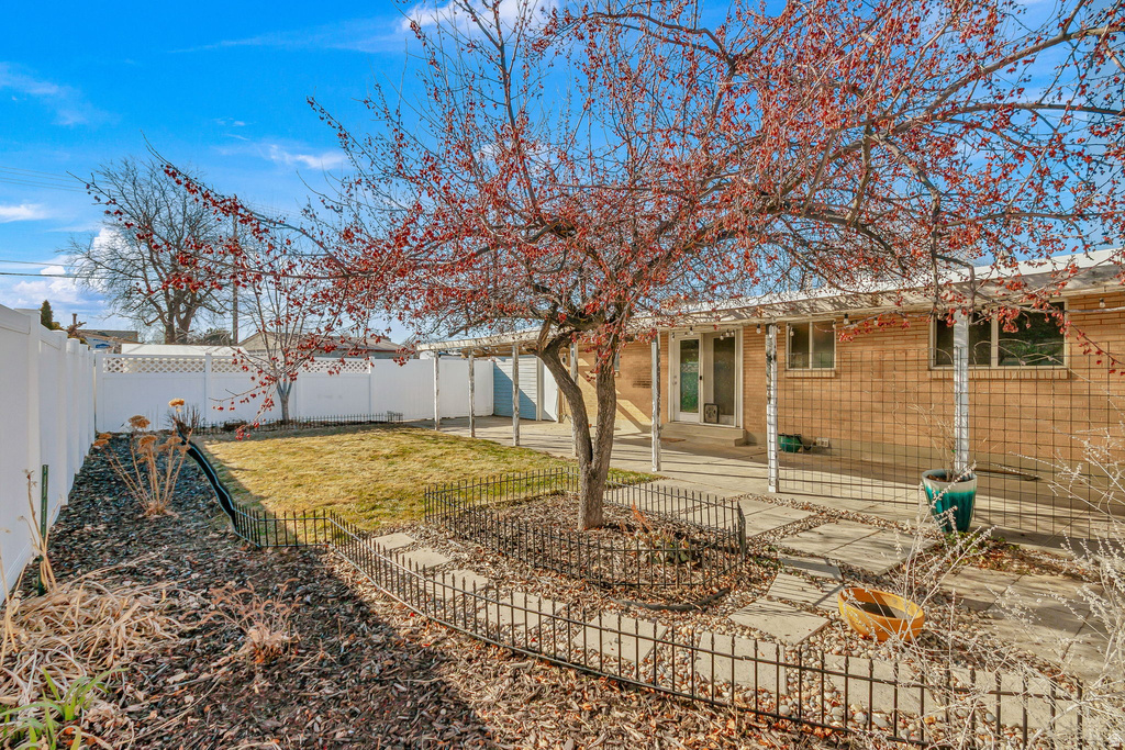 8390 S 745 E Sandy, UT 84094