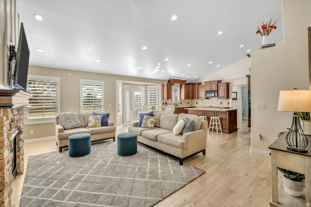 9843 S TEE BOX DR South Jordan, UT 84009