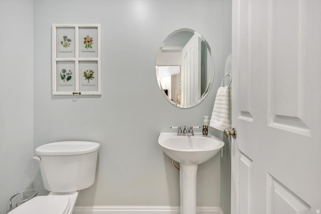 9843 S TEE BOX DR South Jordan, UT 84009