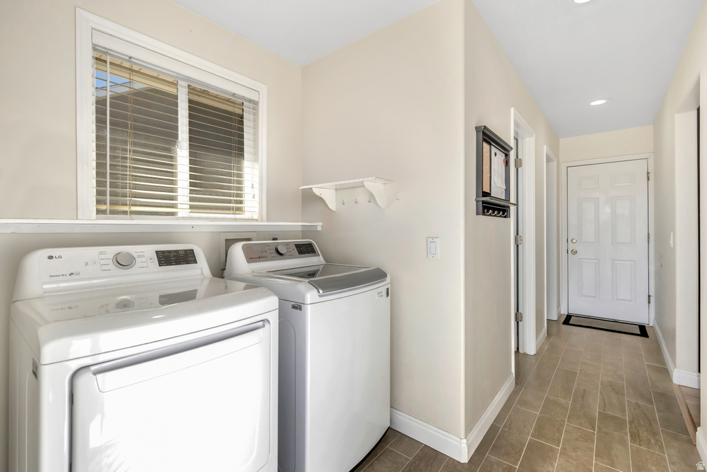 9843 S TEE BOX DR South Jordan, UT 84009