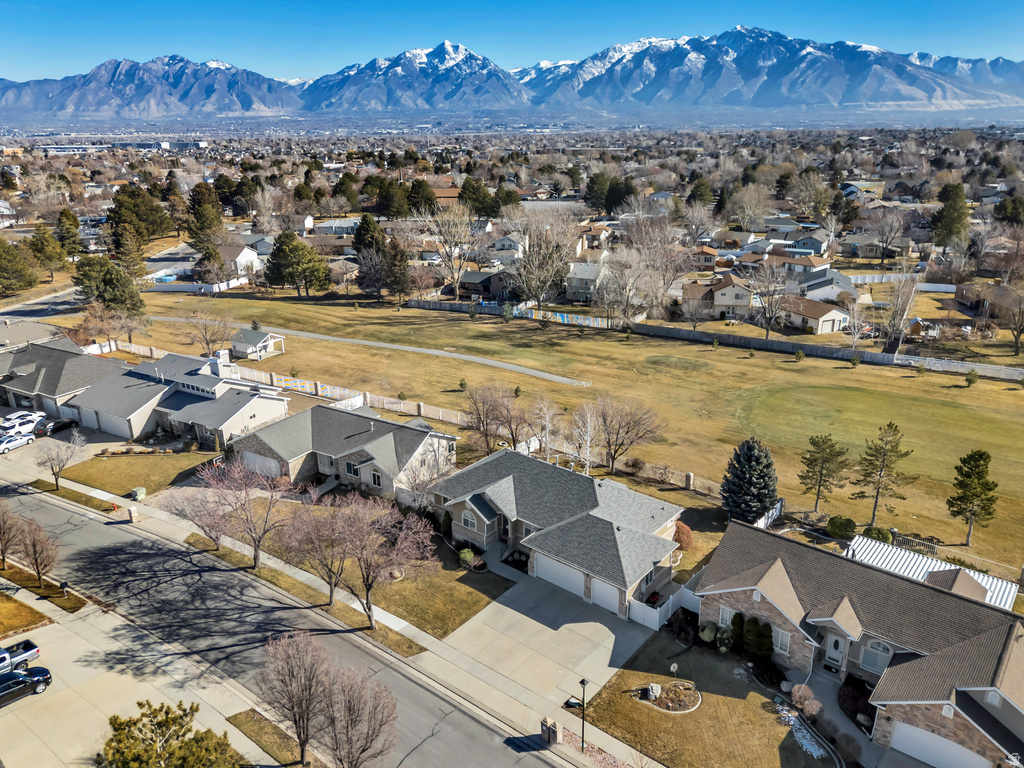 9843 S TEE BOX DR South Jordan, UT 84009