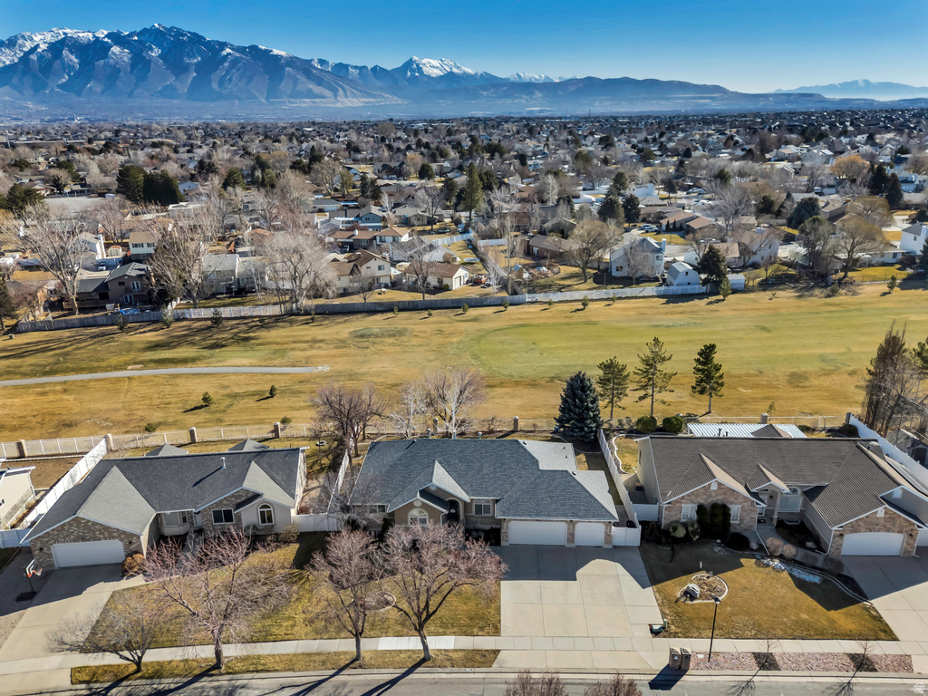 9843 S TEE BOX DR South Jordan, UT 84009