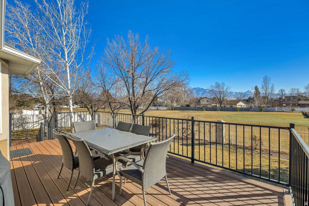 9843 S TEE BOX DR South Jordan, UT 84009