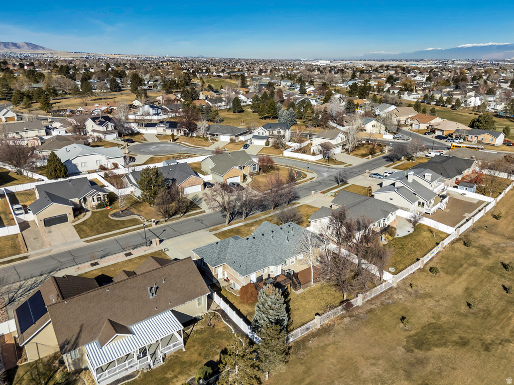 9843 S TEE BOX DR South Jordan, UT 84009