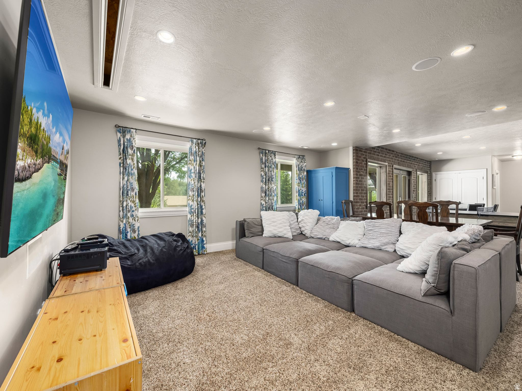 681 W 2760 N Pleasant Grove, UT 84062