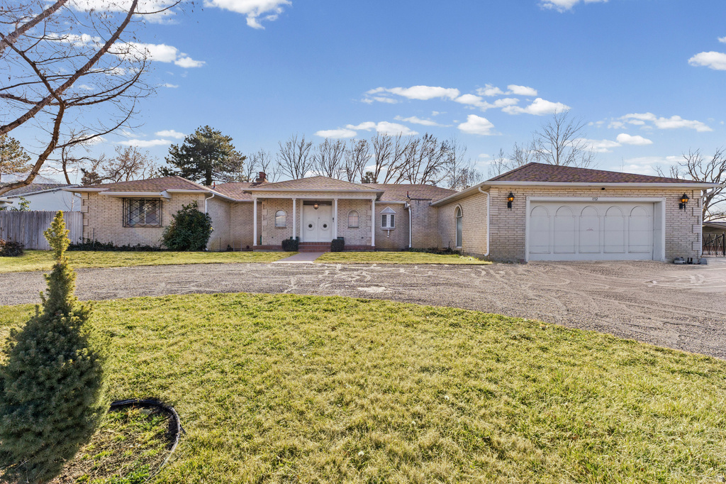 1772 E COUNTRYSIDE DR Millcreek, UT 84106