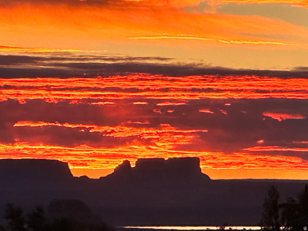 1095 E CANYON DR Big Water, UT 84741