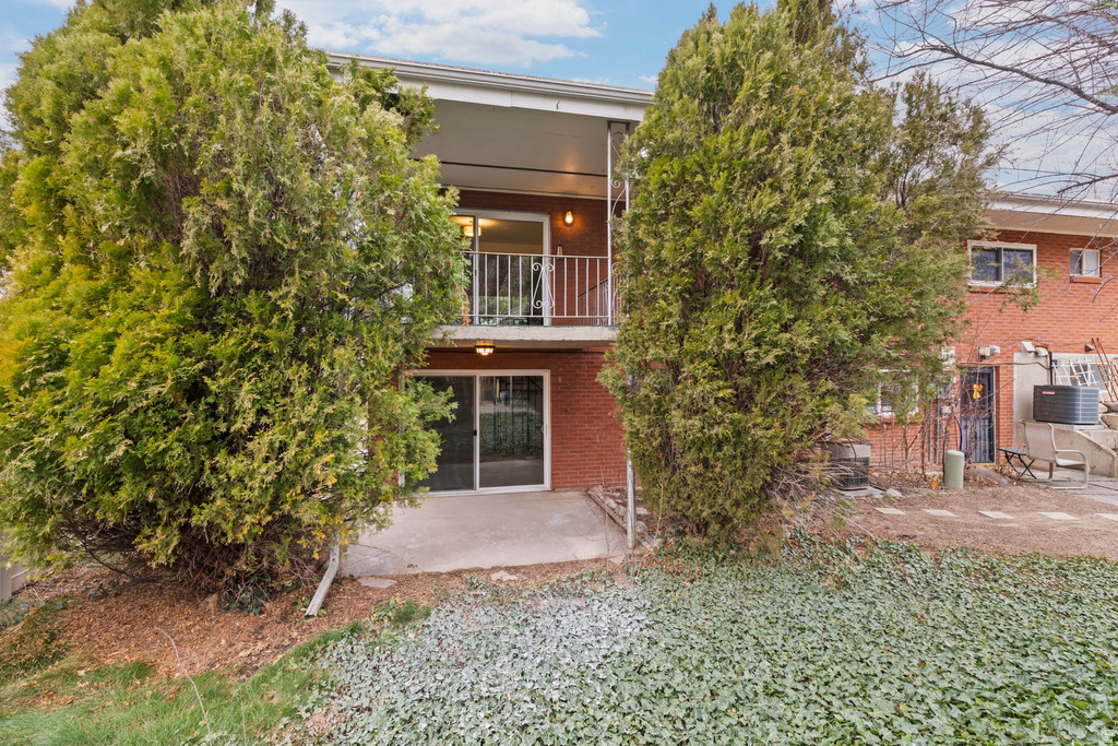 2270 E MURRAY HOLLADAY RD #15 Holladay, UT 84117