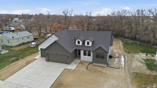 8035 N PARK LN #2 Lake Point, UT 84074