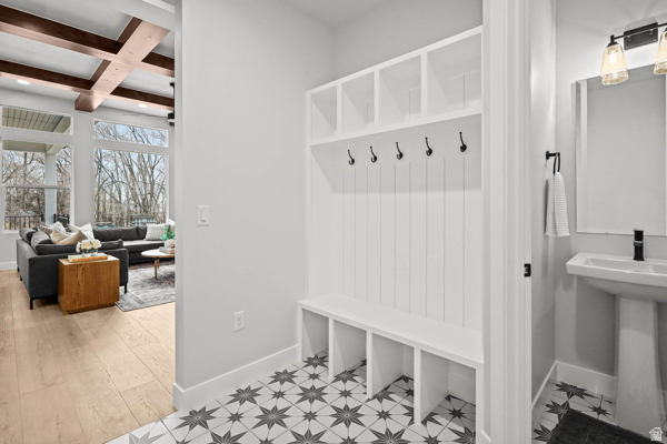 8035 N PARK LN #2 Lake Point, UT 84074