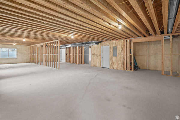 8035 N PARK LN #2 Lake Point, UT 84074