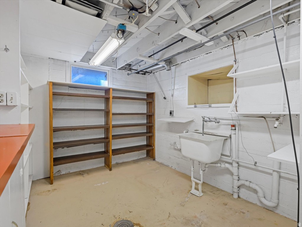 1981 S 1700 E Salt Lake City, UT 84108