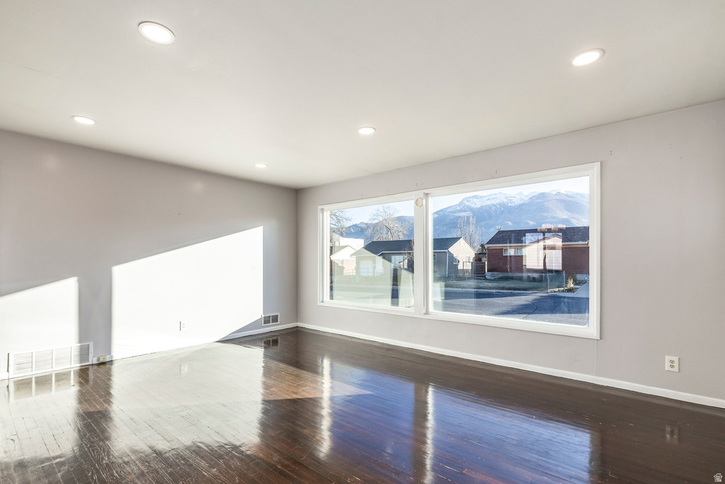 4579 S 375 E Washington Terrace, UT 84405