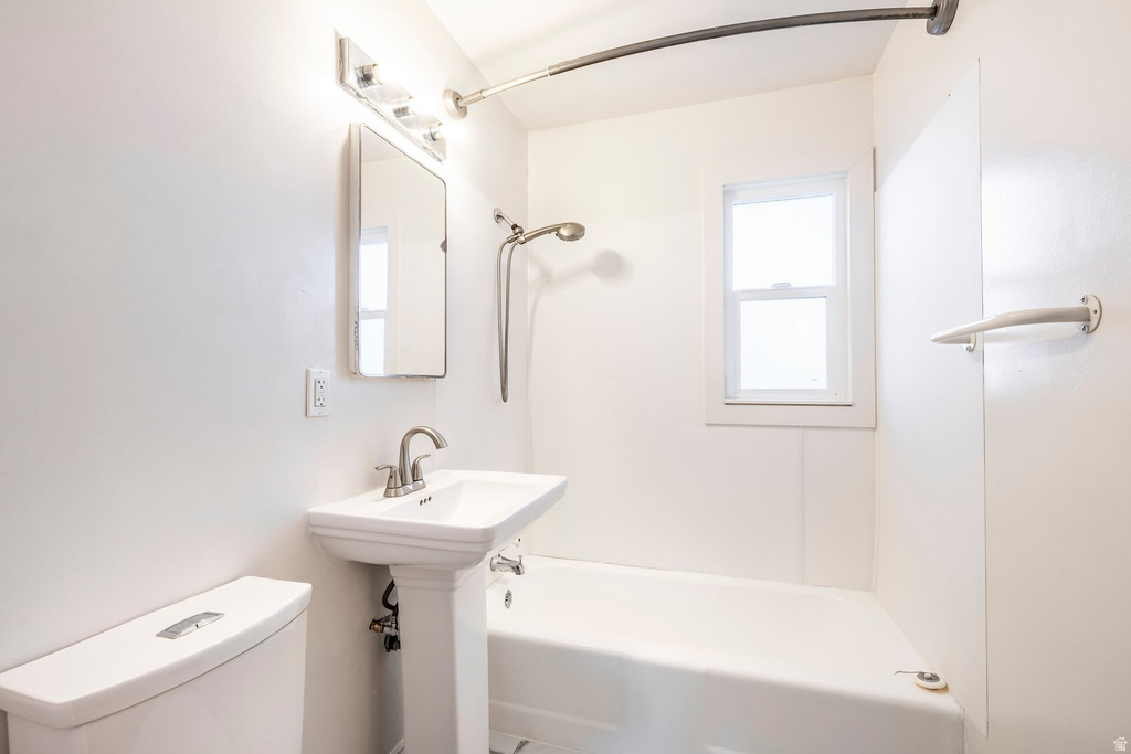 4579 S 375 E Washington Terrace, UT 84405