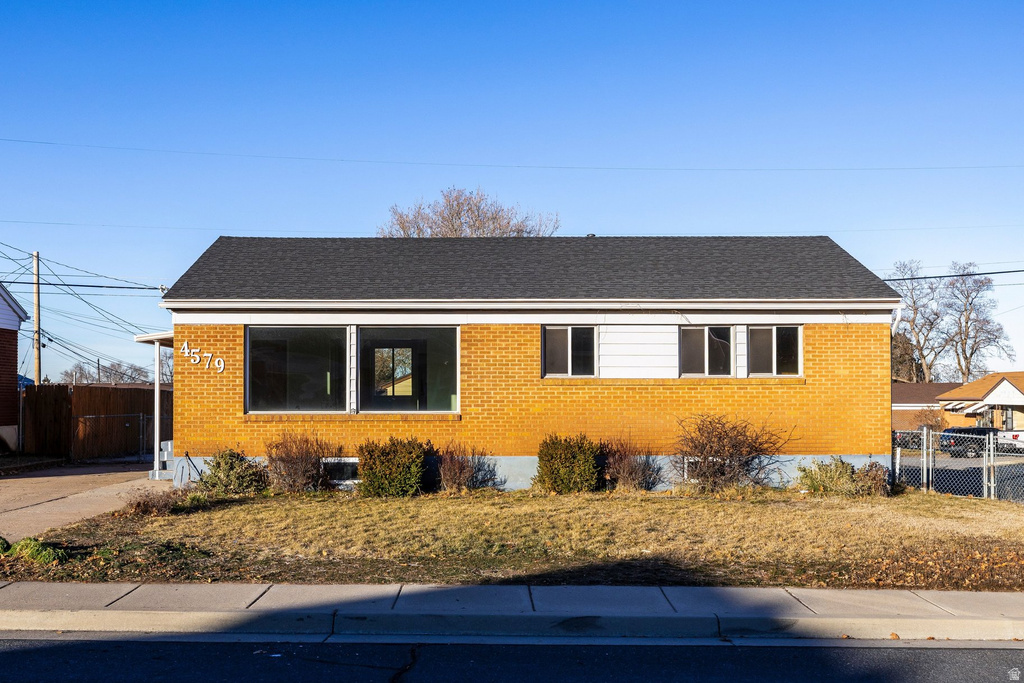 4579 S 375 E Washington Terrace, UT 84405