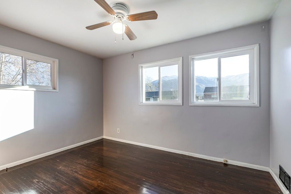 4579 S 375 E Washington Terrace, UT 84405
