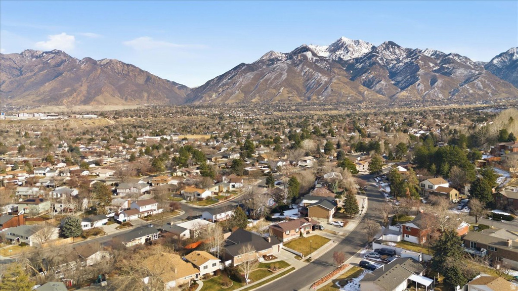 1627 E MULBERRY WAY Sandy, UT 84093