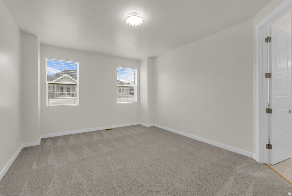 583 S ALBERTA SPRUCE DR Layton, UT 84041