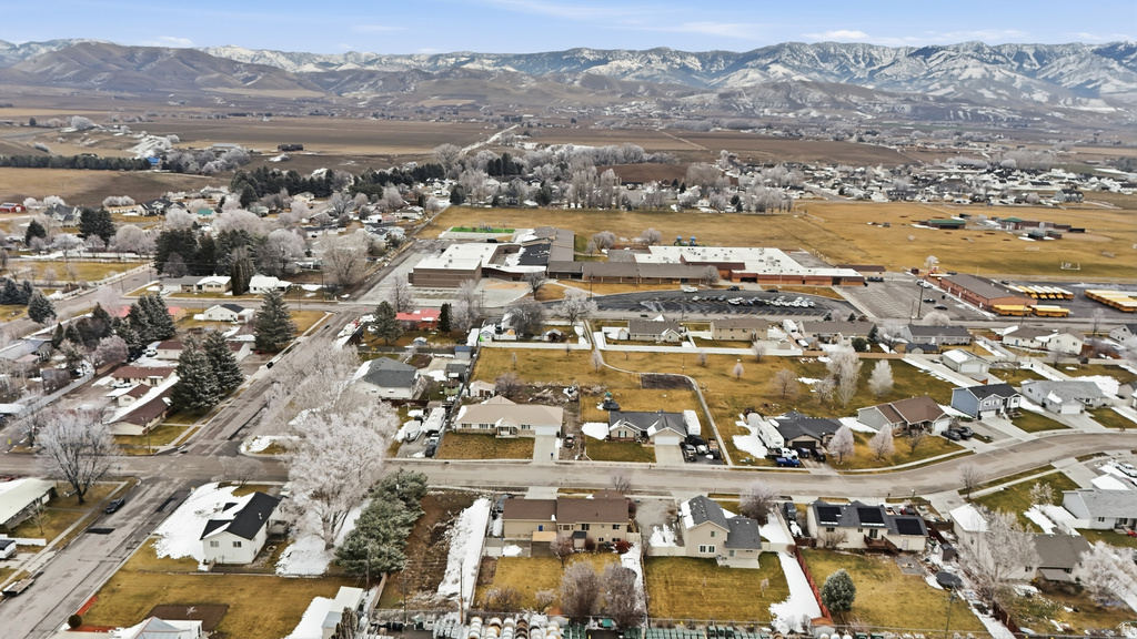 496 S 3RD Preston, ID 83263