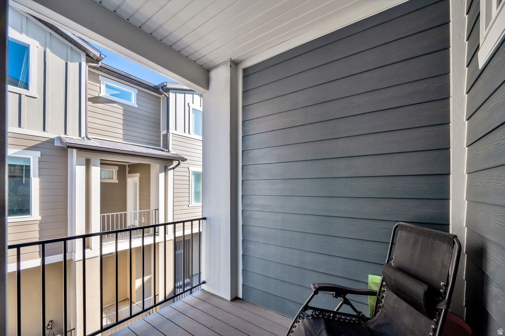 4693 W MIRAMONTE WAY Kearns, UT 84118