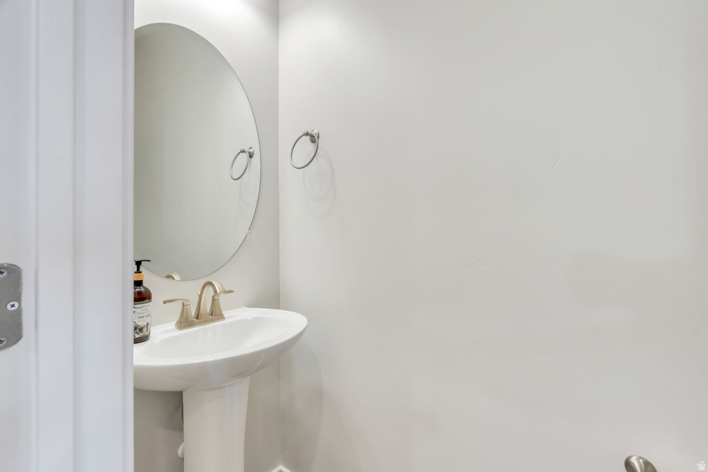 11483 S PROSPERITY RD South Jordan, UT 84009