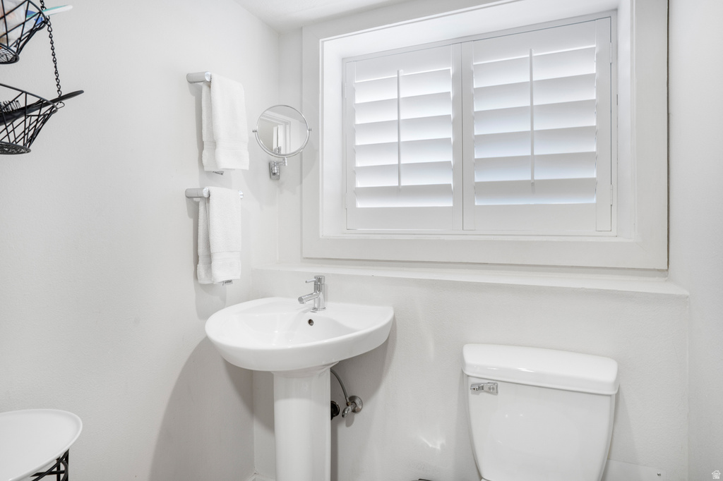 225 E MAIN ST Rockville, UT 84763