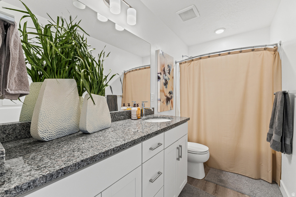 2735 S SHORELINE DR Syracuse, UT 84075