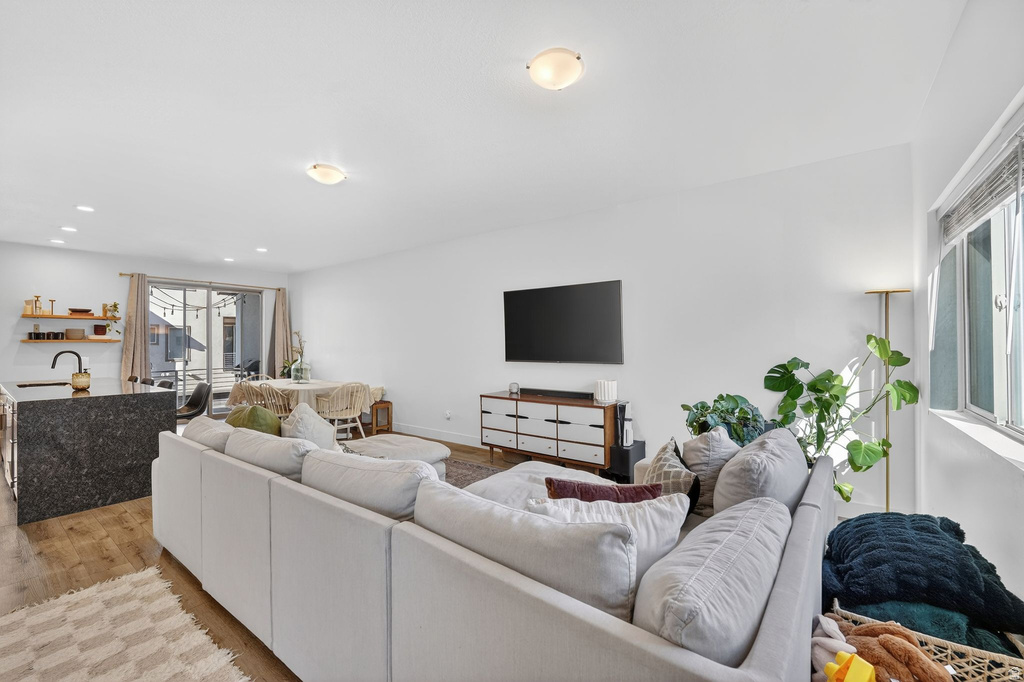 2246 N 475 W Layton, UT 84041