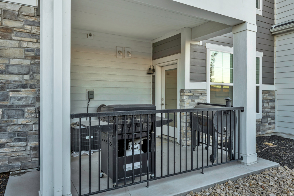 1787 N FESTIVE WAY #B101 Saratoga Springs, UT 84045